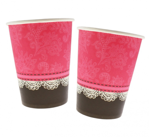 Paper cups 